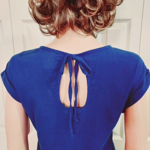 Xhilaration Royal Blue Embroidered Cap Sleeve Keyhole Neck Blouse Size SP NWT - Picture 4 of 7